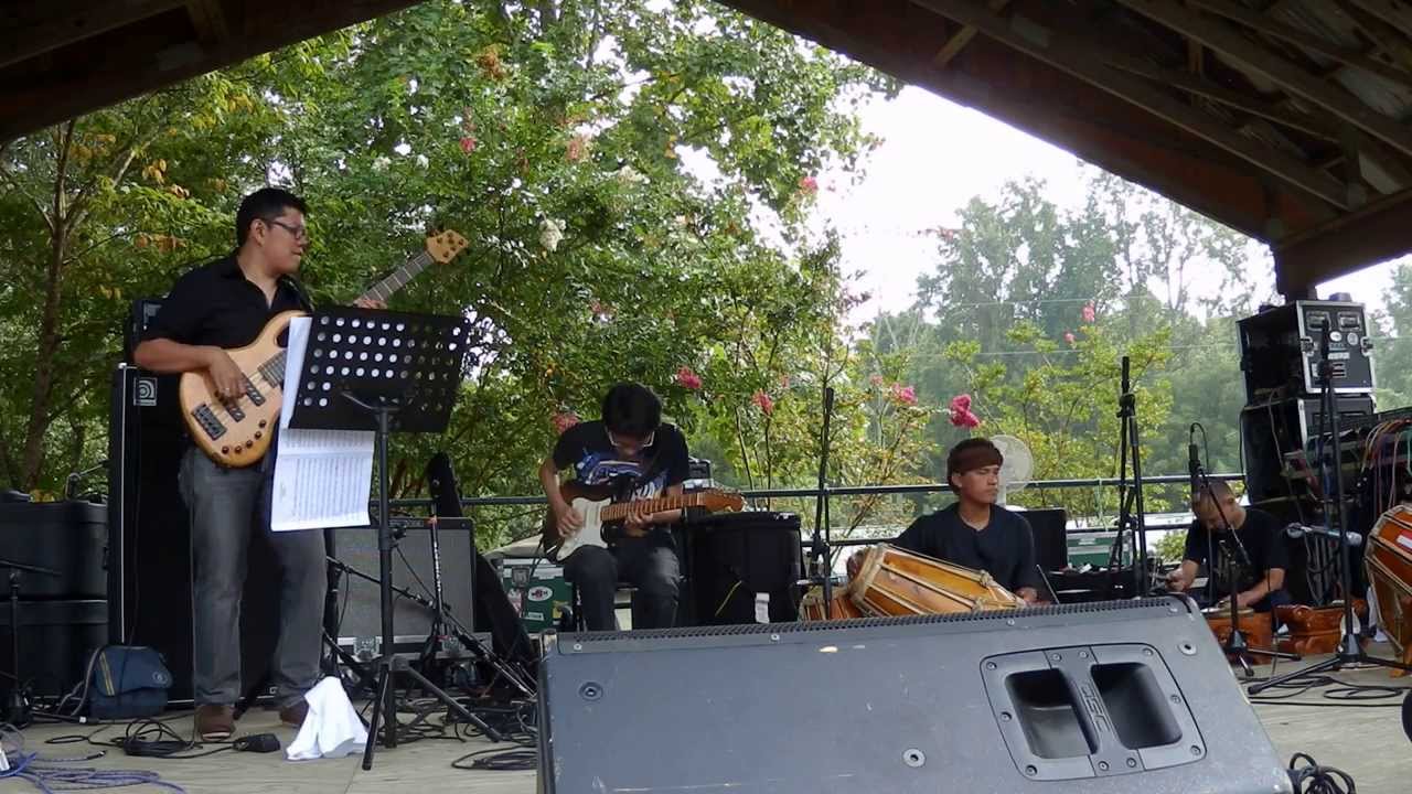 simakDialog - Progday 09/01/2013 - Track 01 - "Stepping In" off the album "The 6th Story"