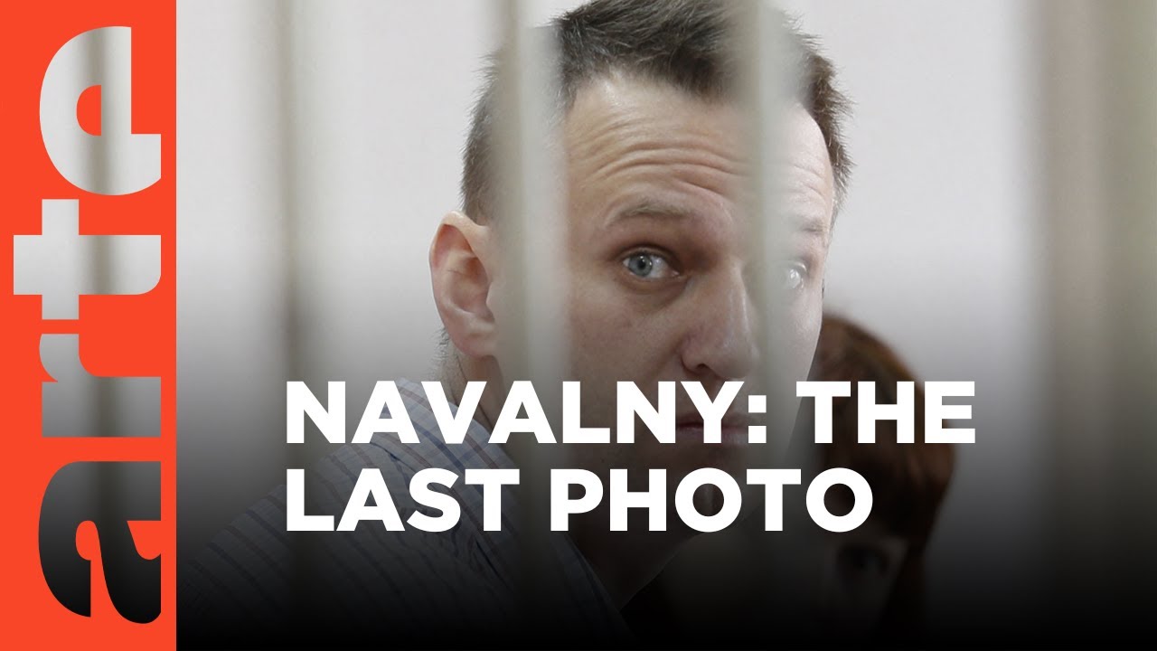 Documentary backdrop image for Alexei Navalny: Images as Weapons (2024)