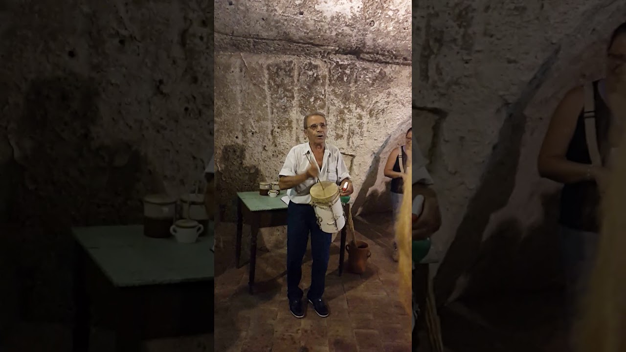 Cupa-Cupa instrument from Matera Italy