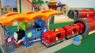 Thomas And Friends Came To Brio Garage Chuggington And The Red Tunnel