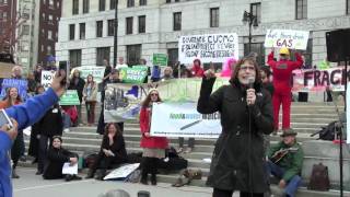 Wenonah Hauter Speaks at Anti-Fracking Rally in New York (5-2-2011)