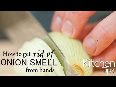 Video: How To Get Rid Of The Smell Of Onions On Your Hands