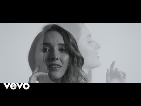 Ventino – Estás (Letra) ft. Jeon