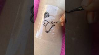 Beautiful Safety Pin Mehndi Tattoo ♥️ Part 680 #mehndiartssaroj #mehndidesign #biral #youtubeshorts