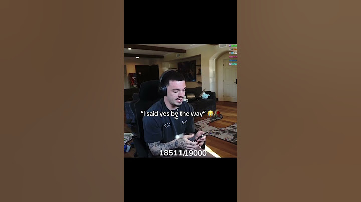 Adapt scared his mom 😭 #faze #fazeadapt #shorts