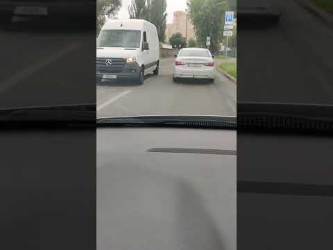йшов 4 рік війни, а в нас знову латають асфальт... #1автомото #automobile #київ