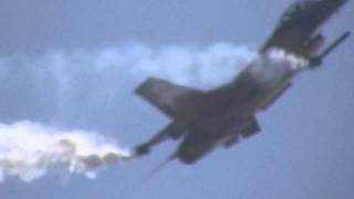 Dutch F-16 Low and Slow Pass