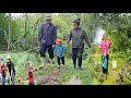 FULL VIDEO.The days when father and son went about their work together
