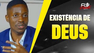 Teólogo Mauro Hengo prova que Deus existe através da ciência 