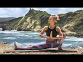 30 min vinyasa yoga flow  full body stretch and strength practice