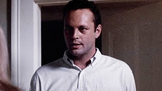 Domestic Disturbance clip (2001)
Vince Vaughn is the evil stepfather out to eliminate his stepson who witnessed him murder someone. Domestic Disturbance clip (2001)