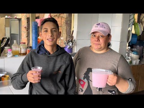 Familia campesina nos enseña hacer yogurt casero 🤤 ( Los escachaitos )