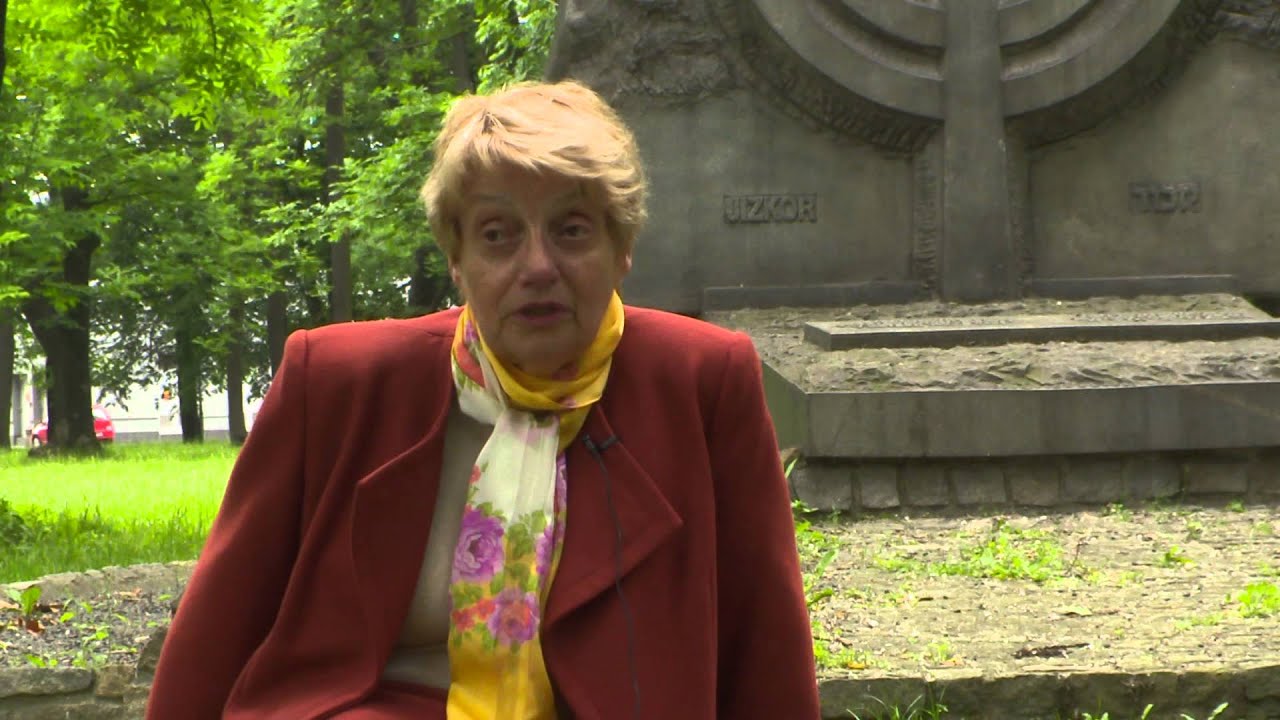 Věra Andrysíková - Senioři v Terezíně - YouTube