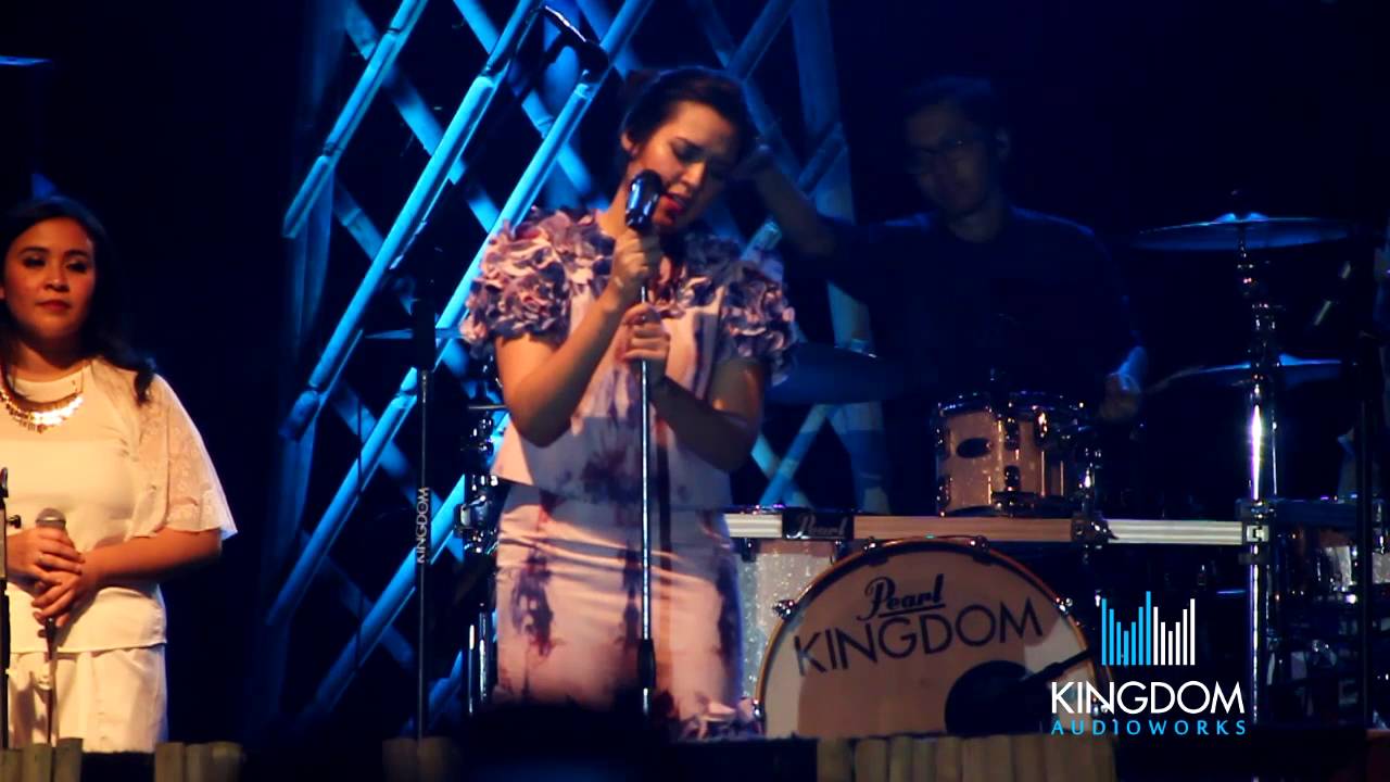 RAISA - LDR live at Unnes Night Festival 2016 Semarang