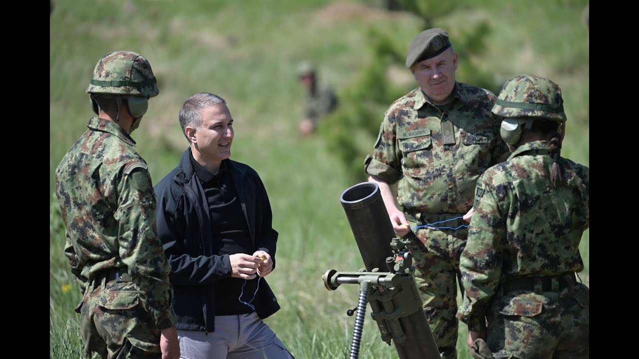 Ministar Stefanović prisustvovao obuci i gađanju na Pasuljanskim livadama
