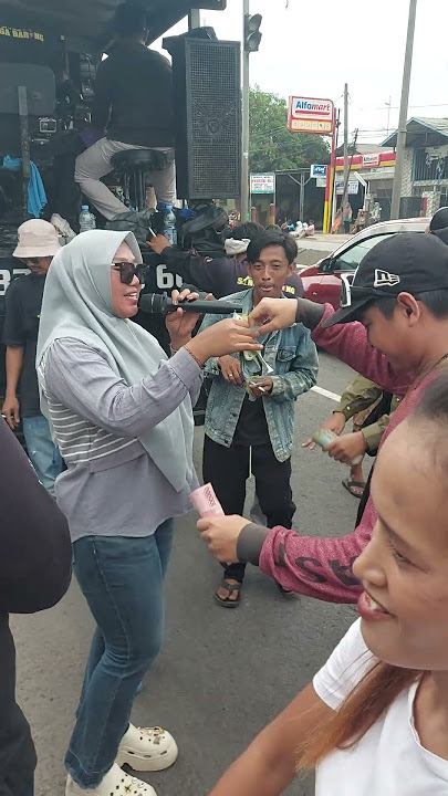 Mamah Kinara, the Boss of Wedus