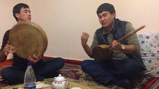 Batyr Ode - Demir Donly (Turkmen Dutar we Deprek)