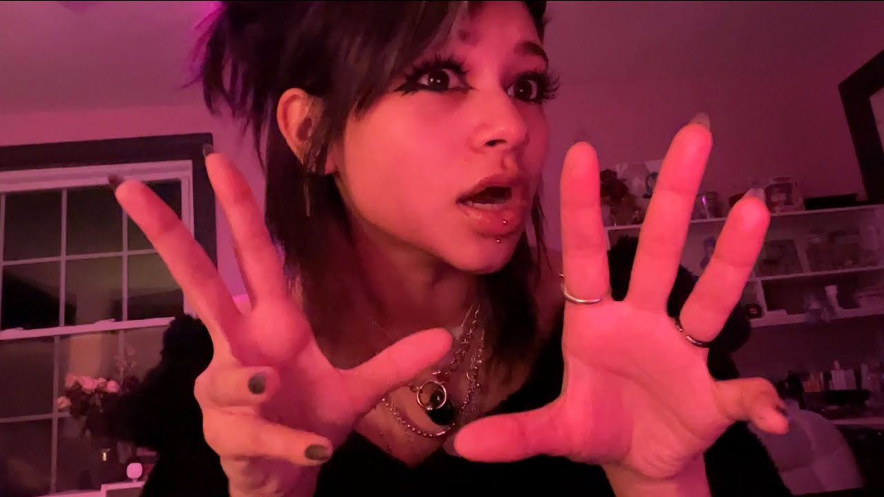 LOFI ASMR what’s in mybag !?!??!!!