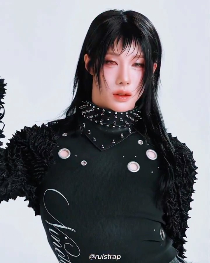 Rui in this hair just WOW 😭 #XLOV #엑스러브 #Rui #kpop #fyp - YouTube