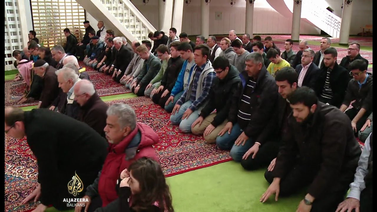 بدأ بناء المركز الإسلامي في سيساك