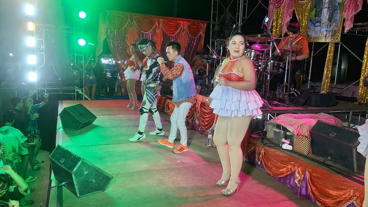 รักสาวนครสวรรค์ - ลูกแพร2 ต้อง ภานุพงศ์ & ไหมคำ สบู่จ่างป่าง แสดงสด