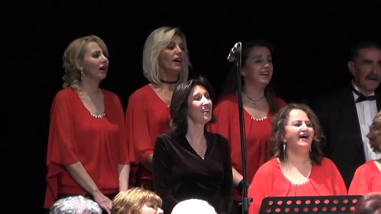 Hatice'm Saçlarını Dalga Dalga Taratmış- Yağmur Yağar Taş Üstüne- Müzik Dostları Topluluğu