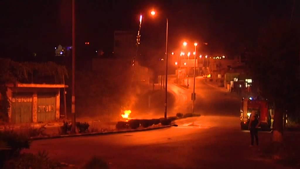 الخليل: مواجهات مع جيش الاحتلال على جسر حلحول