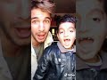 رقص رجل وطفل على اغنية ديكابورطابل 