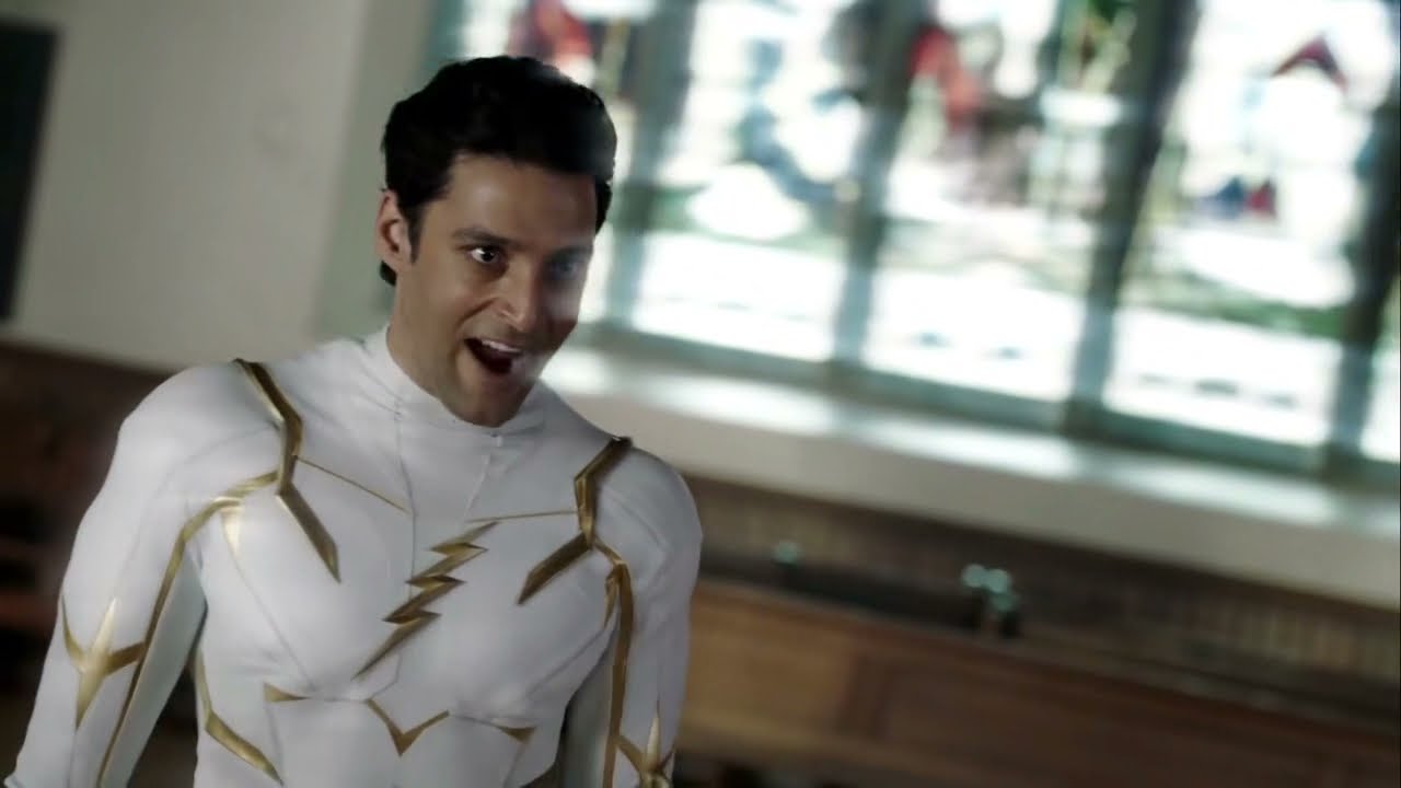 The Flash 7x18 Opening Scene - The Flash Season 7 Episode 18 Opening