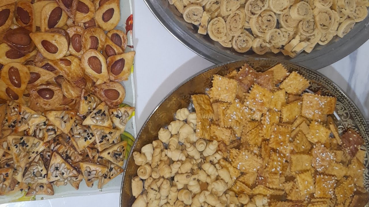 مملحات او فققسات مالحين وعجينه كتعطينا كميه كثيره وشكيلات مختالفين ومذاق مختلف و طريقة التحضير