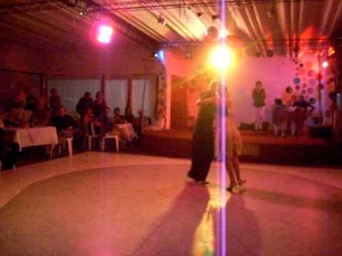 Estefania Najot & Adrian Heim. milonga .wmv