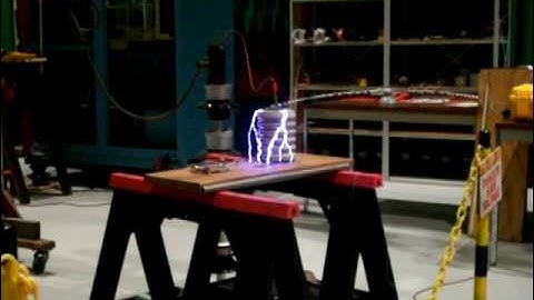 The Ohio State University High Voltage Laboratory - Post Insulator Flashover