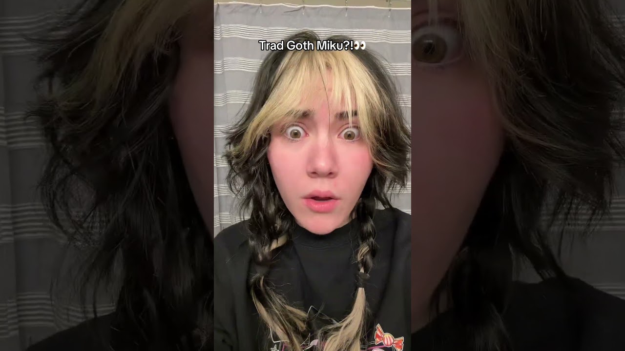 Goth Hatsune Miku🖤 #hatsunemiku #miku #goth #tradgoth #gothic #gothmakeup #cosplay #cosplayer