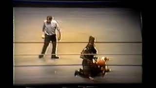 Alundra Blayze vs Bull Nakano (WWF Anaheim September 24th, 1994) (handheld)