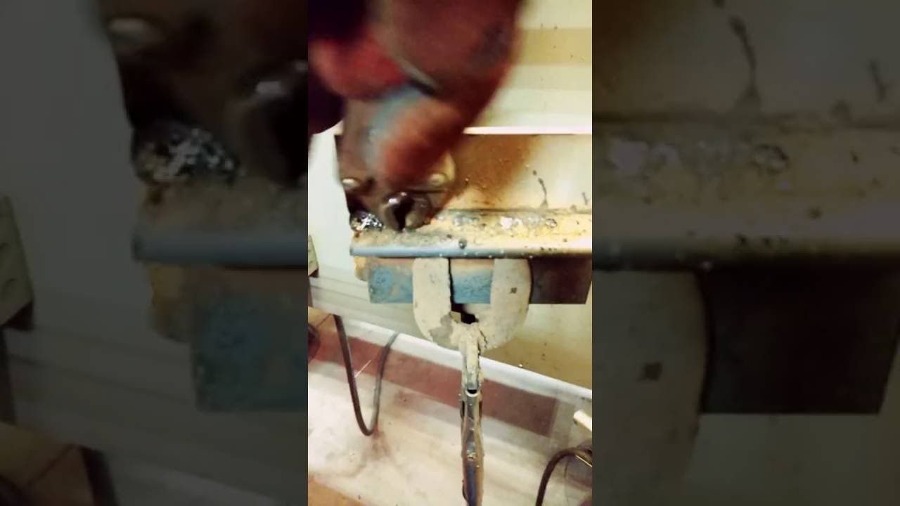 Welding (chipping slag) YouTube