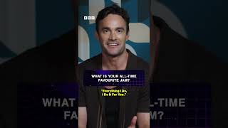 What do Nicole and Thom sing in the shower 🤔 #ThatsMyJam #iPlayer