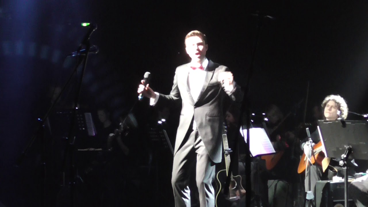 Нью-Йорк.Стас Обухов. Рождество 2020 в Градский холл. 00281 - YouTube