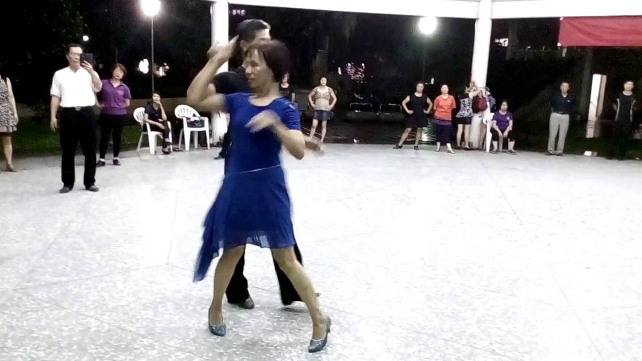 豐田舞蹈社--國標舞-slow 探戈-105 .9.9 (謝宗順老師及春梅老師表演)