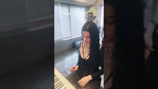 sruthi hasan sing a song with play music instruments