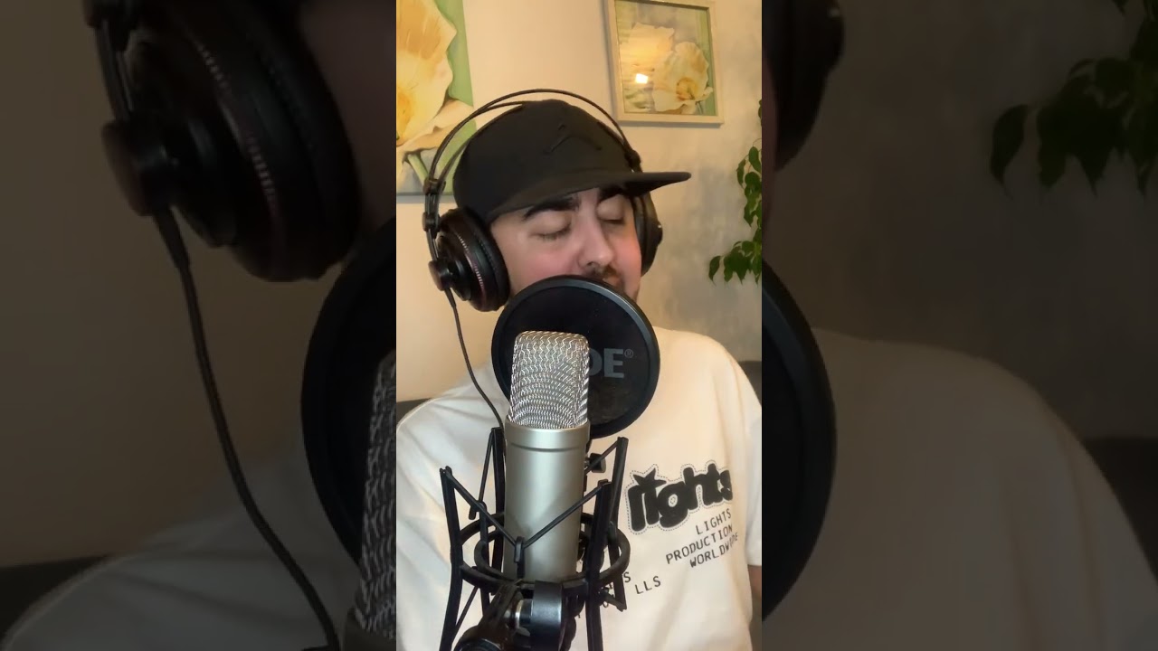 Artistmomo : ayour a yemma ita7ar (cover) ayned