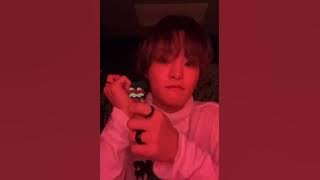 Download lagu JIHOON listening to his own cover of DROWNING ๐๐