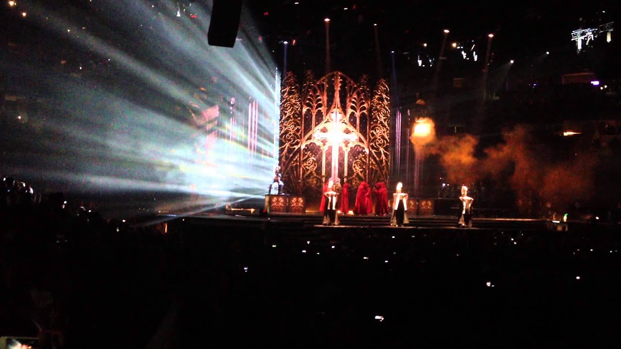 MDNA Opening - Girl Gone Wild - YouTube