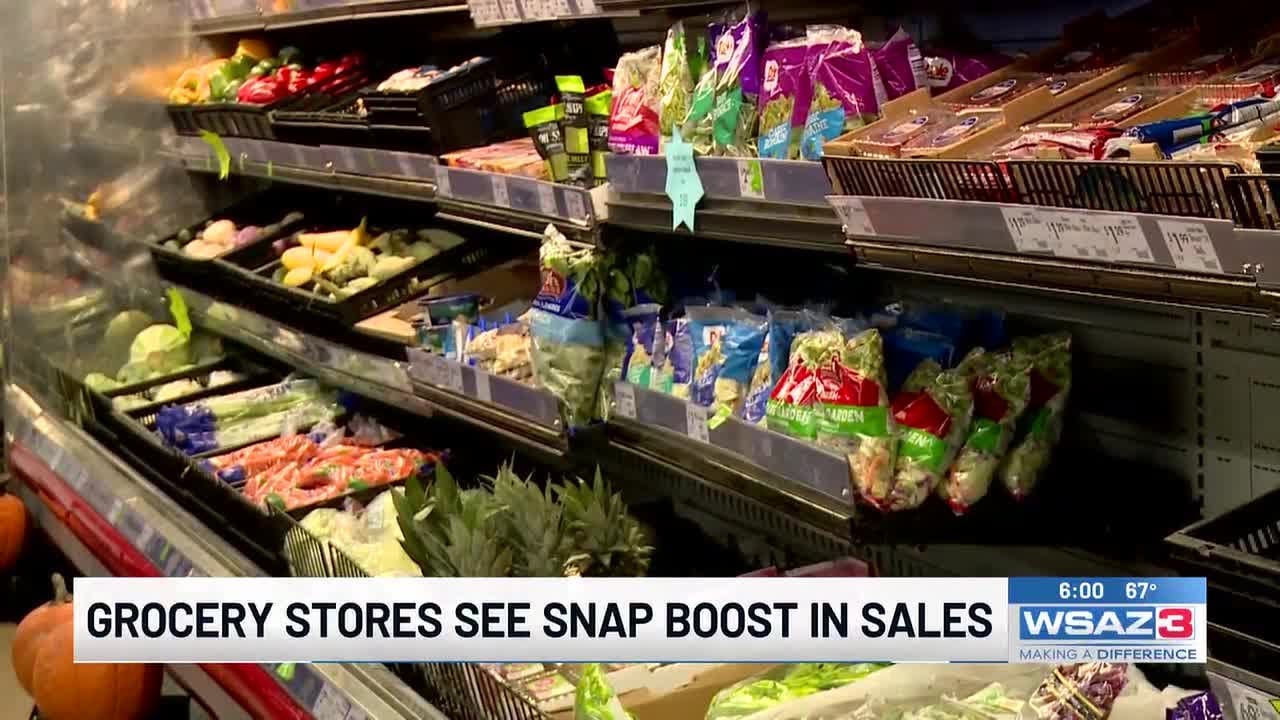 Grocery stores see SNAP boost in sales - YouTube