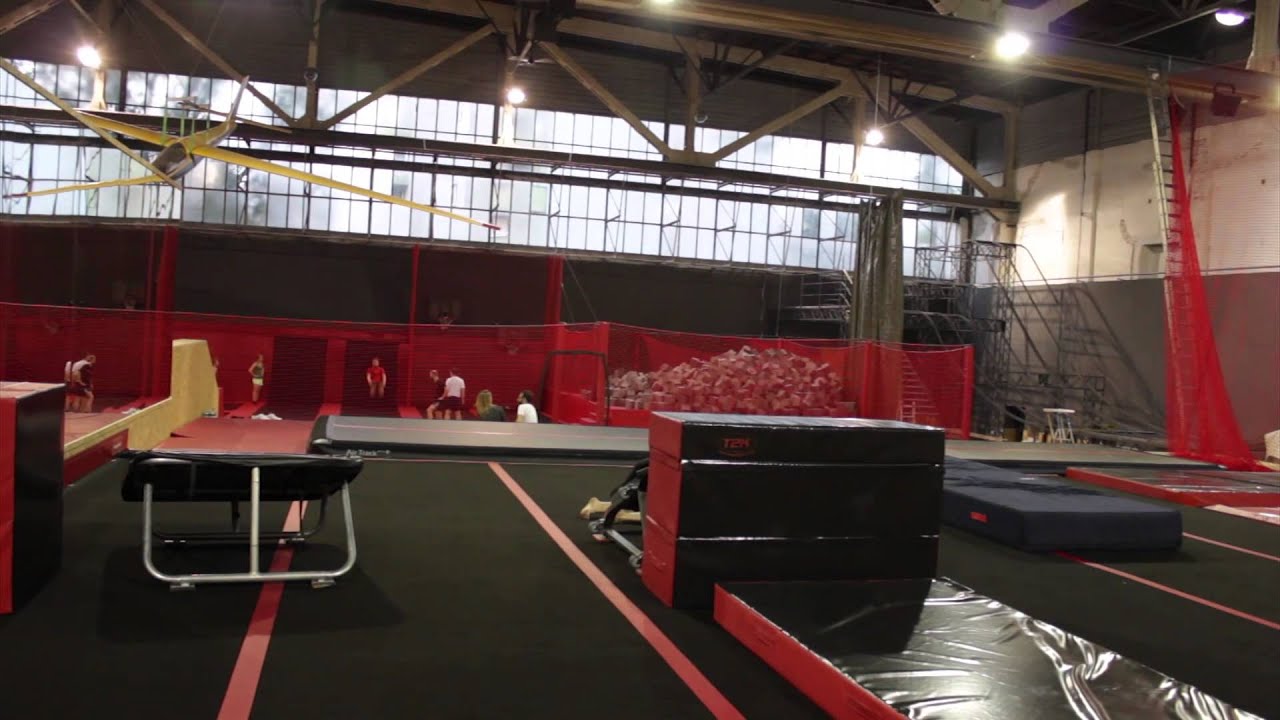 [MrOmen z Gościem] Marcin Konefał - Hangar646 (cz. II)