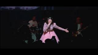 Cinta Luar Biasa (Cover) - Mahalini Raharja (Live in KL 2023)