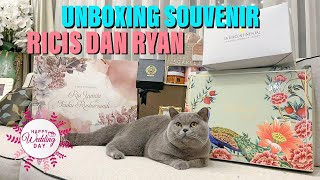UNBOXING SOUVENIR RICIS DAN RYAN | HAPPY WEDDING ❤️