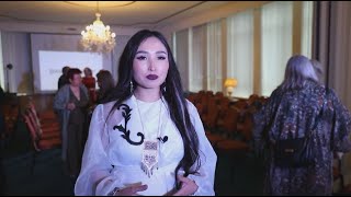 Казахские национальные костюмы представили на модном показе в Лондоне