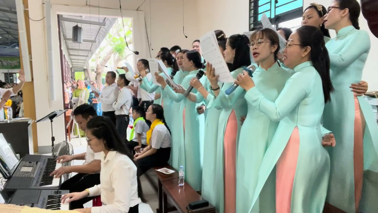 Con Đi Tìm Chúa - Thiên Khuê & Đăng Khoa | Ca đoàn Giáo Họ Cầu Rầm