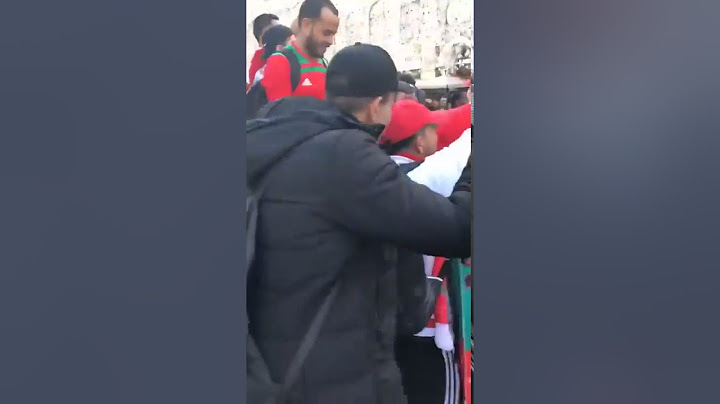 شوف الجماهير المغربية تحاصر آل الشيخ تركي في موسكو بعد التصويت