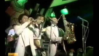 Video thumbnail of "Light Of The World -  Swingin on Top Of The Pops 1979 BritFunk Jazz Funk"